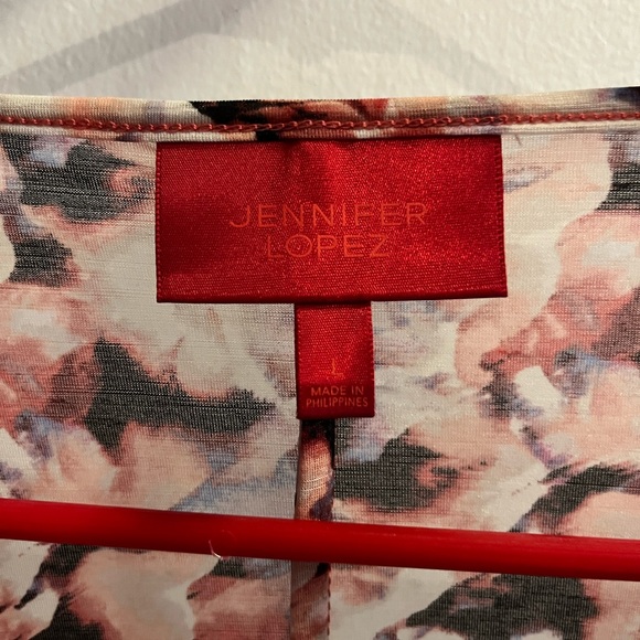 Jennifer Lopez Loose Fitting Blouse - Picture 4 of 6